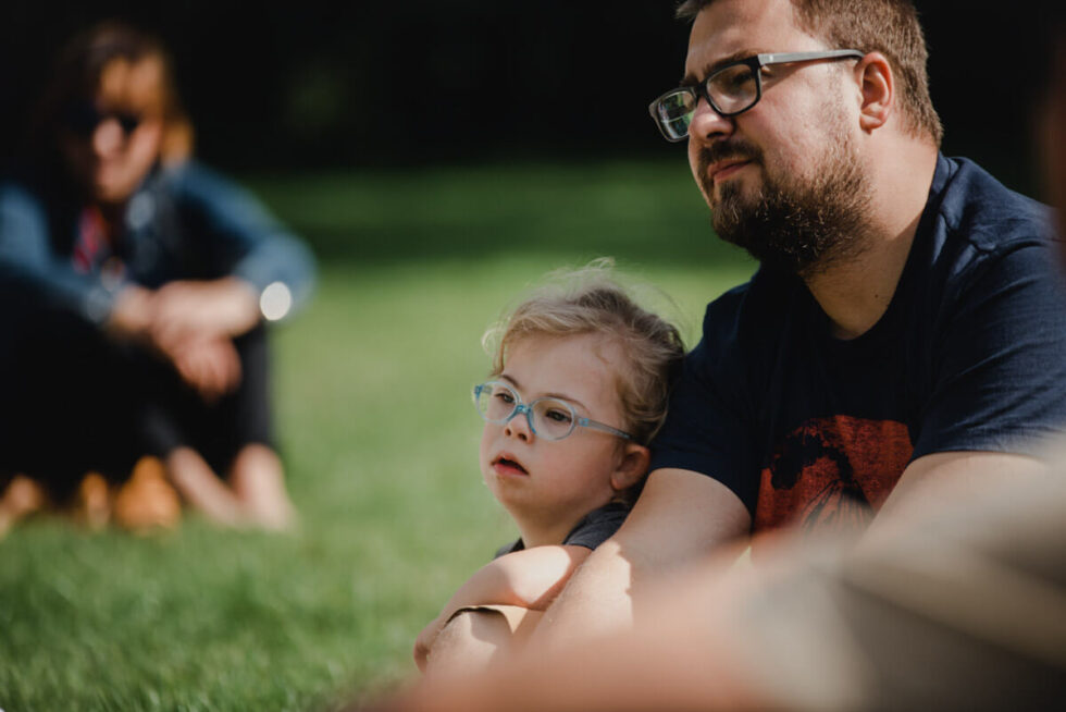 fotograf blisko ludzi